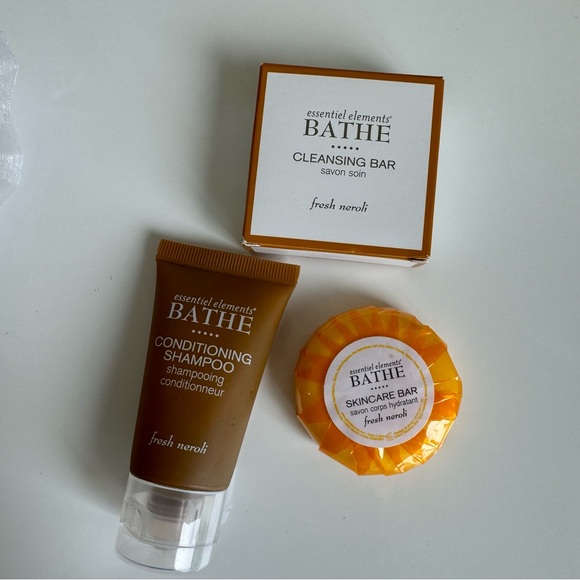 Essential Elements Travel Pack - Picture 2 of 3